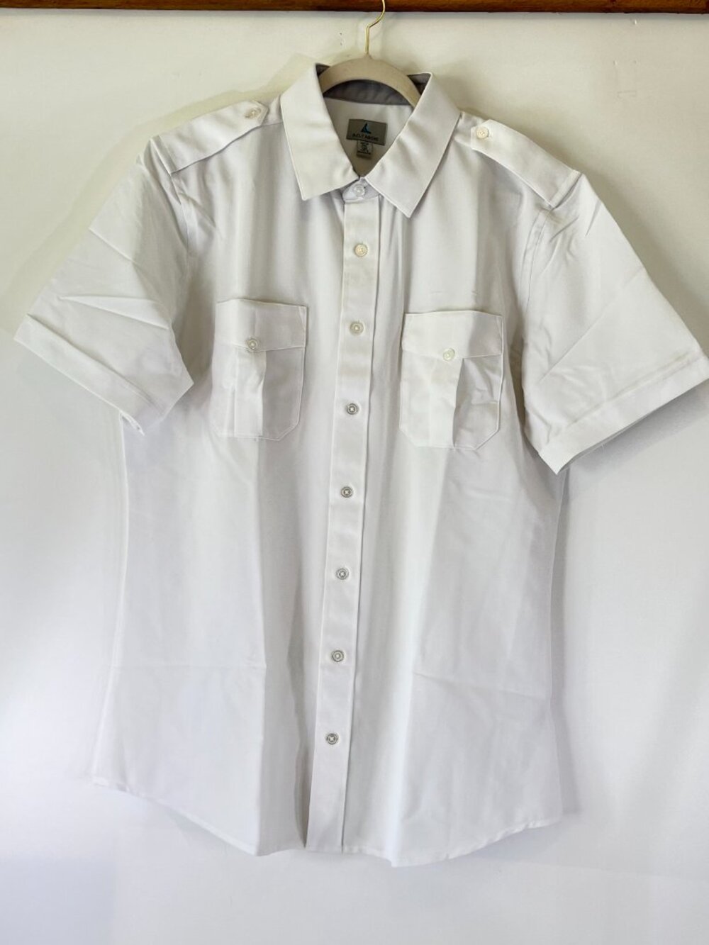 A Cut Above Men’s Pilot Shirt Size 18US White Short Sleeve Uniform NWOT